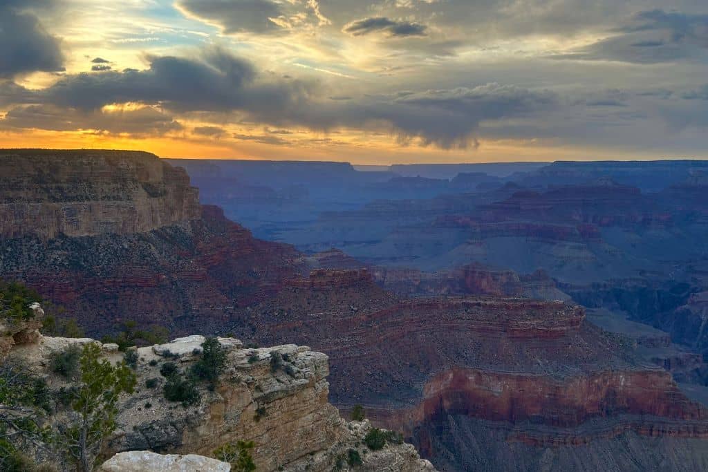 Sunset at Yavapai point, Grand Canyon