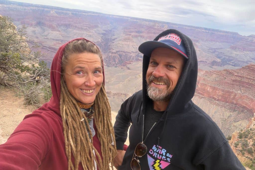 Couple in front of the Grand Canyon